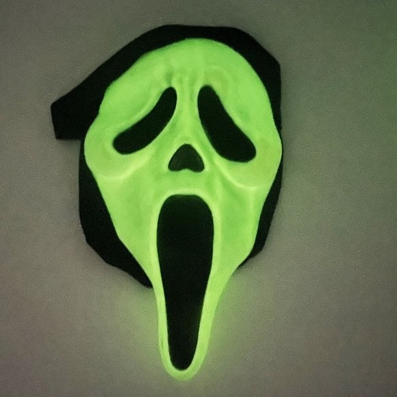 Vtg 1990's Easter Unlimited Glow in the Dark Scream Movie Ghost Halloween Mask - Picture 1 of 7